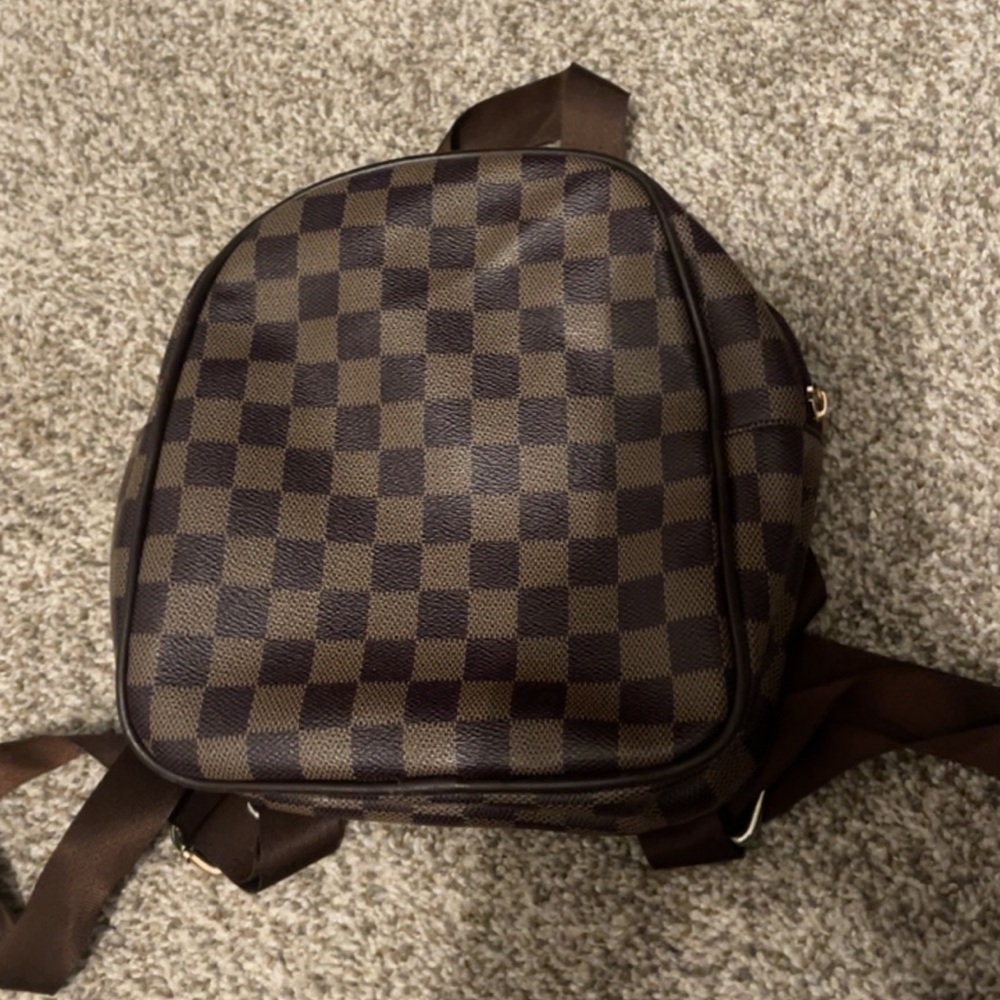 Checkered mini backpack for any age